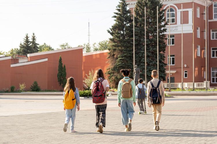 students going to high school